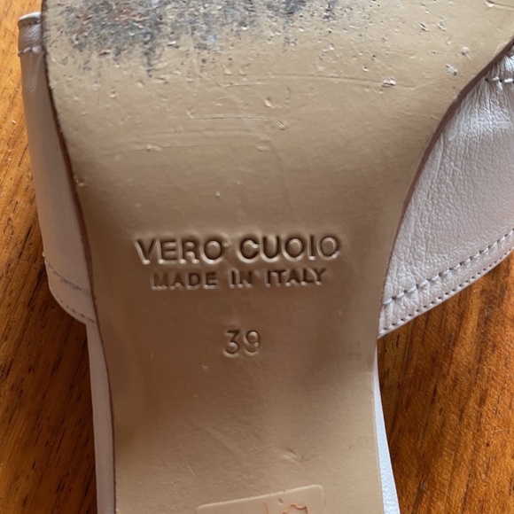 Italian Leather Block Kitten Heels - Picture 8 of 16